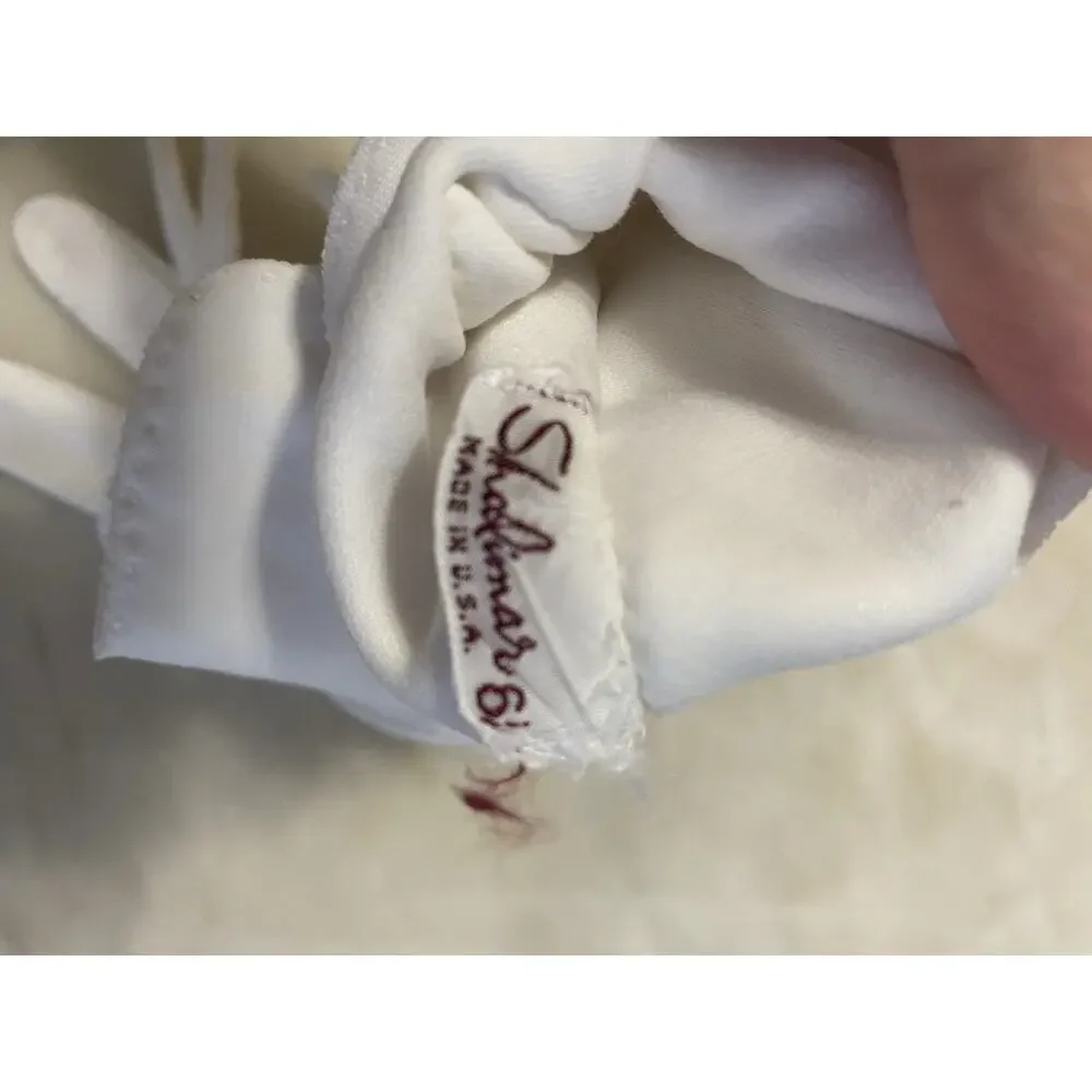 Vintage Shalimar white Gloves Size 6.5 wrist length